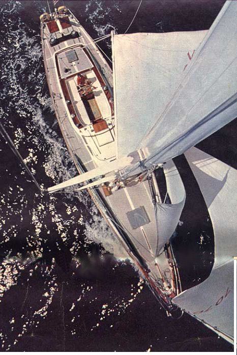 A bird's eye view. Earlier collateral (magazine ads) had the LWL at 40' even 